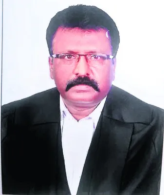 అక్రమ కేసులు గర్హనీయం

