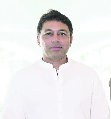 పత్రికపై కేసులు ప్రజాస్వామ్య స్ఫూర్తికి విఘాతం 