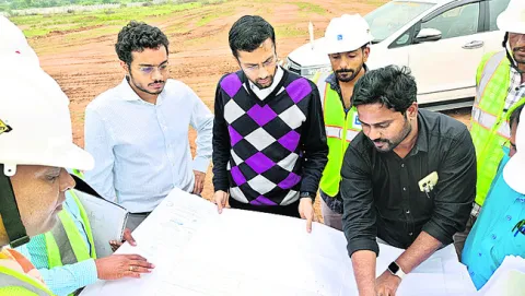 విమానాశ్రయ పనుల  పూర్తికి సూచన 