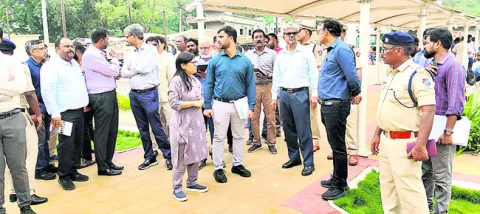 ● సమస్యలు పరిష్కరించాలని పలువురి విన్నపం 