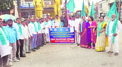 ఉద్యమకారుల డిమాండ్లు నెరవేర్చాలి