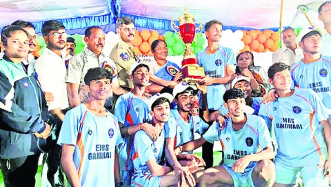 ఓటమిని గెలుపుగా మలుచుకోవాలి