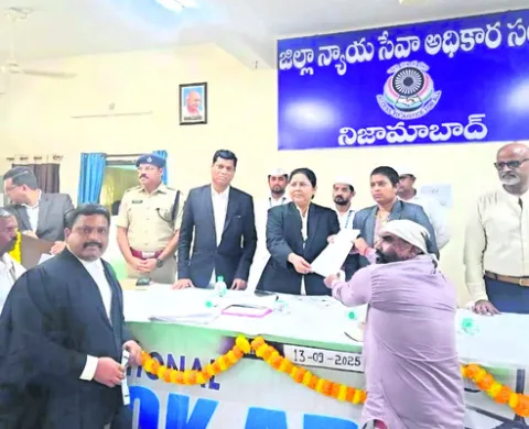 కేసుల పరిష్కారానికి లోక్‌ అదాలత్‌ రాజమార్గం 