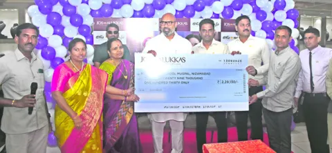 సామాజిక సేవలు అభినందనీయం
