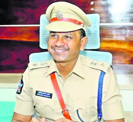 జిల్లా నూతన ఎస్పీగా సతీష్‌కుమార్‌ 