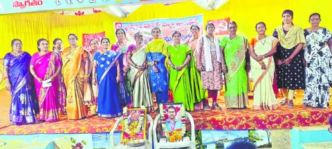 అంగన్వాడీల జిల్లా కమిటీ ఎన్నిక 
