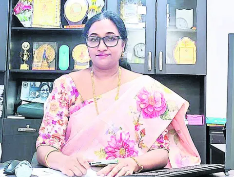 జేఎన్‌టీయూ జీవీలో ఫార్మసీ కళాశాల ప్రారంభం 