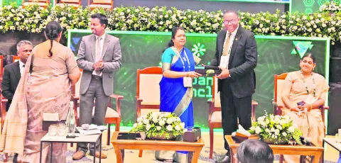 నగరాభివృద్ధికి సీఎం ప్రత్యేక చొరవ