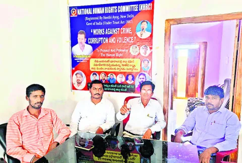 హాస్టళ్లపై దృష్టి సారించాలి