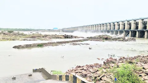 జూరాలకు తగ్గిన ఇన్‌ఫ్లో 