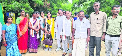 తమిళన