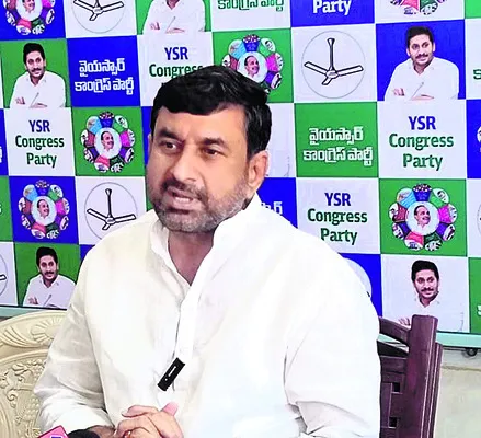 బాబు మాటలకు అర్థాలే వేరులే..