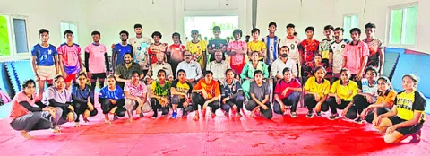 కబడ్డీ జూనియర్‌ బాల,బాలికల జిల్లా జట్ల ఎంపిక 