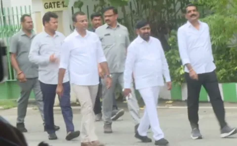 BRS MLAs To Assembly For Defecting MLAs Issue