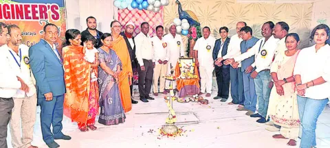 సమాజ అభివృద్ధిలో  ఇంజినీర్ల పాత్ర కీలకం