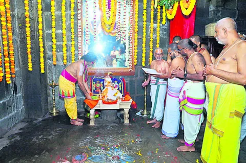 వైభవంగా శ్రీకృష్ణ జయంతి