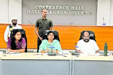 సమన్వయంతో బతుకమ్మ ఉత్సవ ఏర్పాట్లు