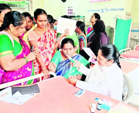 అతివల