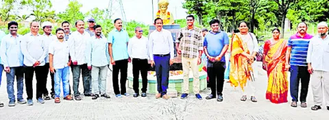 మోక్షగుండం విశ్వేశ్వరయ్య చిరస్మరణీయుడు 