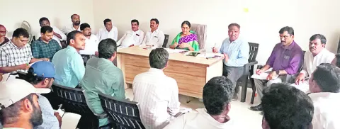 తాగు నీటి ఎద్దడి రాకుండా చూడండి