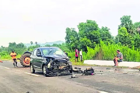త్రుటిలో తప్పిన ప్రమాదం 