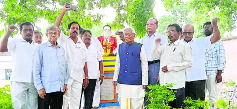 బహు భాషా కోవిదుడు రోణంకి 