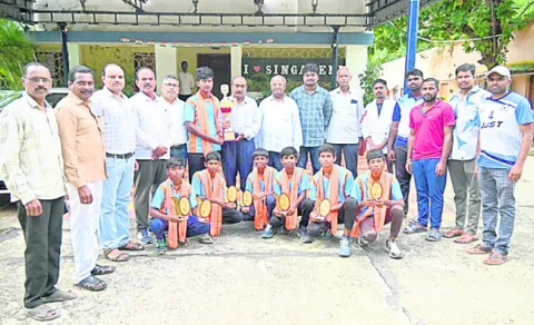 జాతీయ స్థాయి పోటీల్లో రాణించాలి