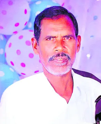 ఎద్దుకు సాయం చేయబోయి..