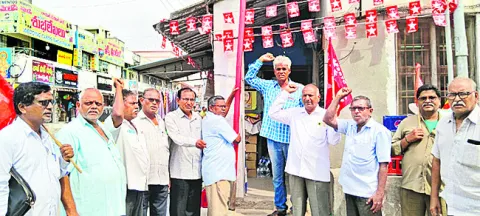 ఎలక్ట్రిక్‌ బస్సులను ఆర్టీసీనే నడపాలి 