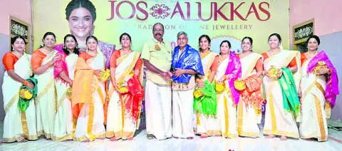 కలిసిమెలిసి జీవించాలి 