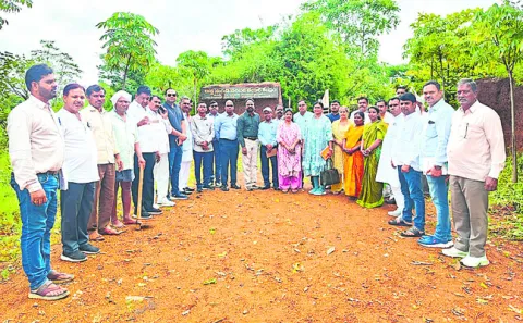 పులుమద్దిని సందర్శించిన యూపీ బృందం 