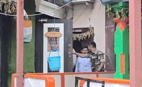 IT Officials Raids In Hyderabad