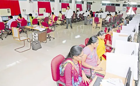 Andhra Pradesh High Court to give opportunity to choose post according to merit in DSC