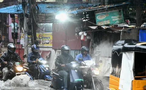 Hyderabad Roads Turn Into Rivers Traffic Crawls Amid Heavy Rain