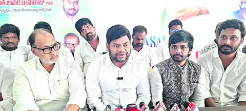 వైద్య కళాశాలలు ప్రభుత్వమే నిర్వహించాలి 