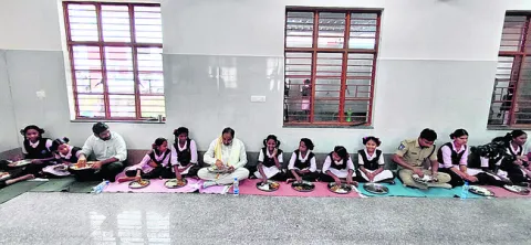 ఉన్నత లక్ష్యాలతో రాణించాలి