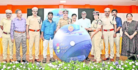 రోడ్డు భద్రతపై అవగాహన 