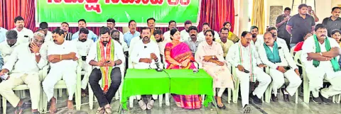 రాజకీయ వ్యవస్థను  నిర్వీర్యం చేసిందే కేసీఆర్‌