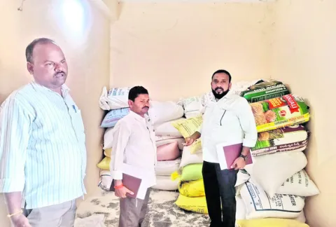 26 క్వింటాళ్ల రేషన్‌ బియ్యం పట్టివేత
