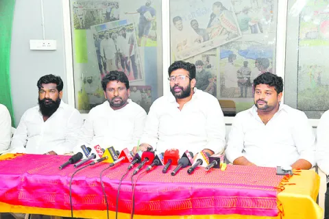 వైద్య కళాశాలల ప్రైవేటీకరణ దారుణం