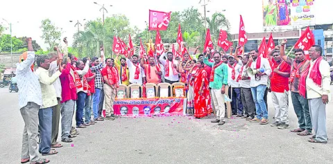 మహిళల