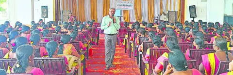 పౌష్టికాహారం అందేలా చూడాలి
