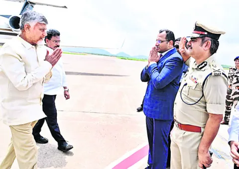 ముఖ్యమంత్రి చంద్రబాబుకు స్వాగతం