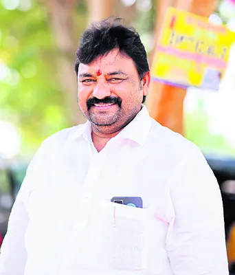 అమల్లో.. రెడ్‌ బుక్‌ రాజ్యాంగం 
