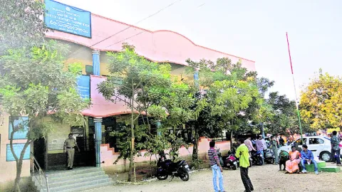 తగ్గిన వాహన రిజిస్ట్రేషన్లు