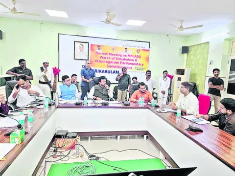 ఎంపీ లాడ్స్‌ నిధులతో అభివృద్ధి   