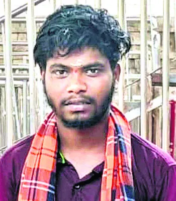 రోడ్డు ప్రమాదంలో ఒకరు మృతి