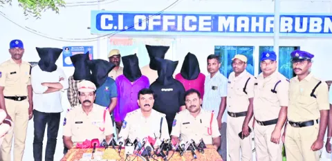 పనిచేసిన చోటే కన్నం 