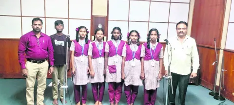 ‘రేడియో’లో రామానుజవరం విద్యార్థినులు