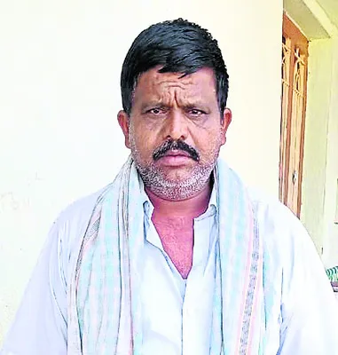 తోటల వద్దే కొనుగోలు చేయాలి  
